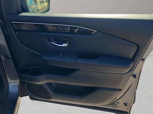 Used 2025 Honda Pilot Black Edition image 33