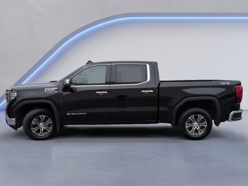 Used 2025 GMC Sierra 1500 SLT AWD/4WD image 10