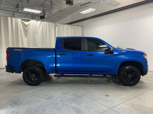 Used 2022 Chevrolet Silverado 1500 LT Trail Boss w/ Convenience Package II AWD/4WD image 11