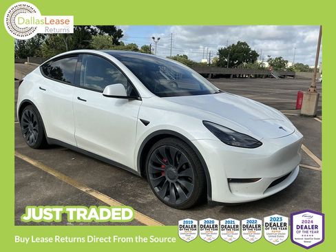 Used 2022 Tesla Model Y Performance AWD/4WD image 1