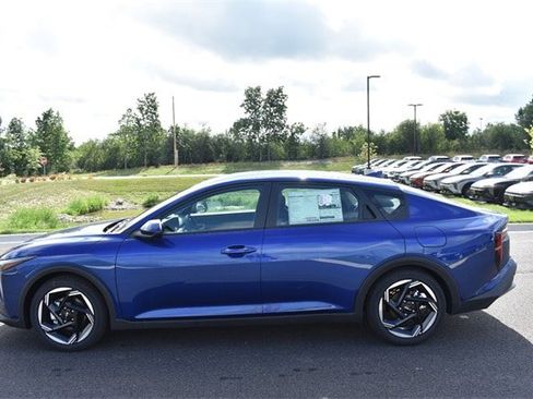 New 2025 Kia K4 EX image 6