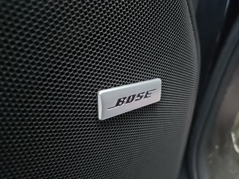 Used 2021 GMC Yukon XL SLT w/ SLT Premium Package image 19