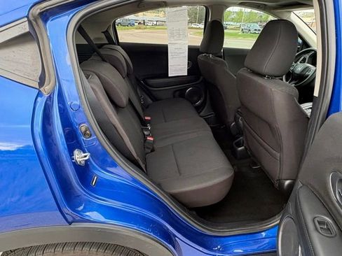 Used 2018 Honda HR-V EX image 28