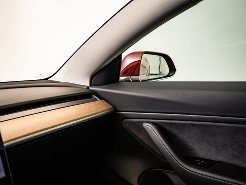 Used 2018 Tesla Model 3 Long Range image 26