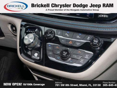 Used 2021 Chrysler Pacifica Touring image 22