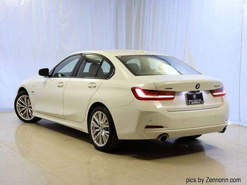 Certified 2023 BMW 330e xDrive w/ Premium Package image 9