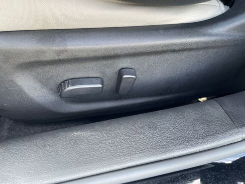 Used 2025 Nissan Altima 2.5 SV image 22