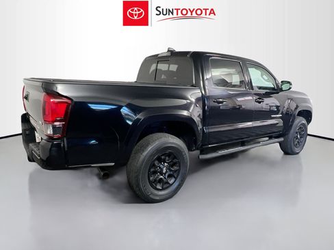 Used 2022 Toyota Tacoma SR5 image 4