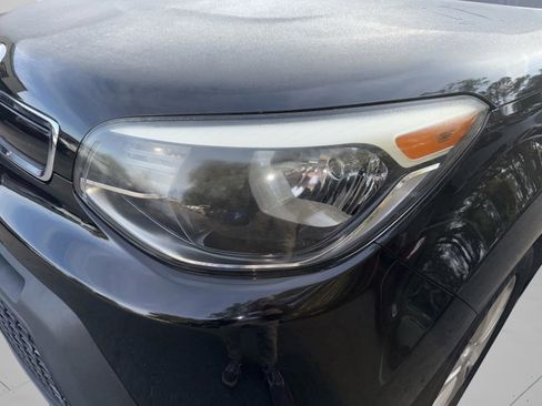 Used 2014 Kia Soul + image 6