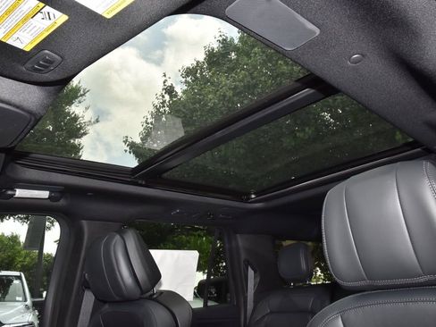 New 2026 Lincoln Navigator L Reserve w/ Jet Appearance Package AWD/4WD image 34