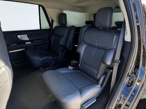 New 2025 Ford Expedition Active image 17