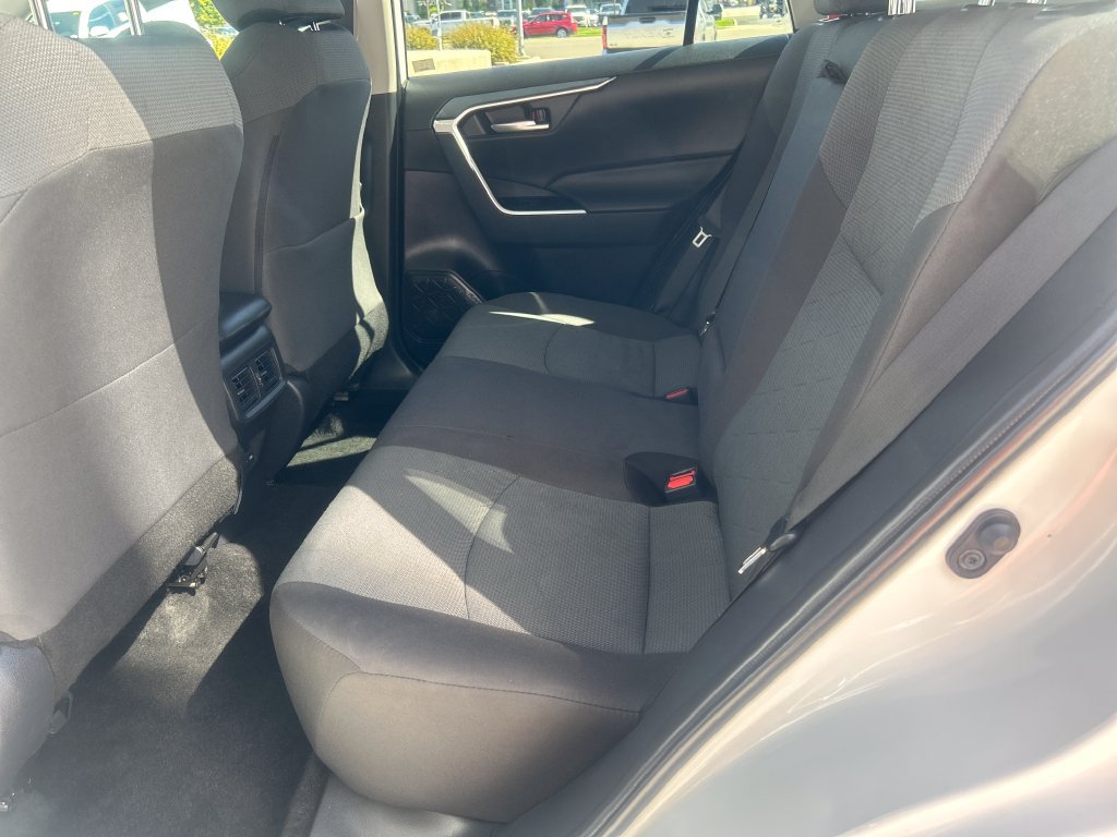 Certified 2025 Toyota RAV4 XLE AWD/4WD image 28