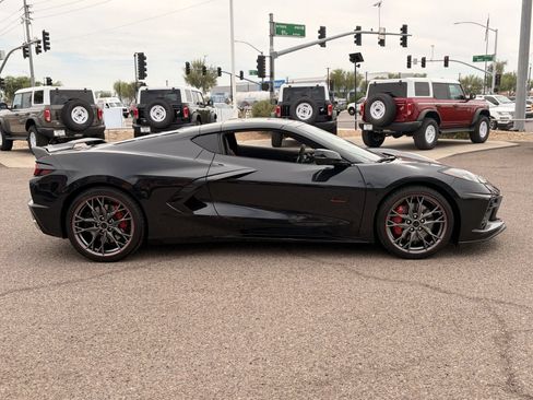 Used 2023 Chevrolet Corvette Stingray Premium Cpe w/ Z51 Performance Package RWD image 35