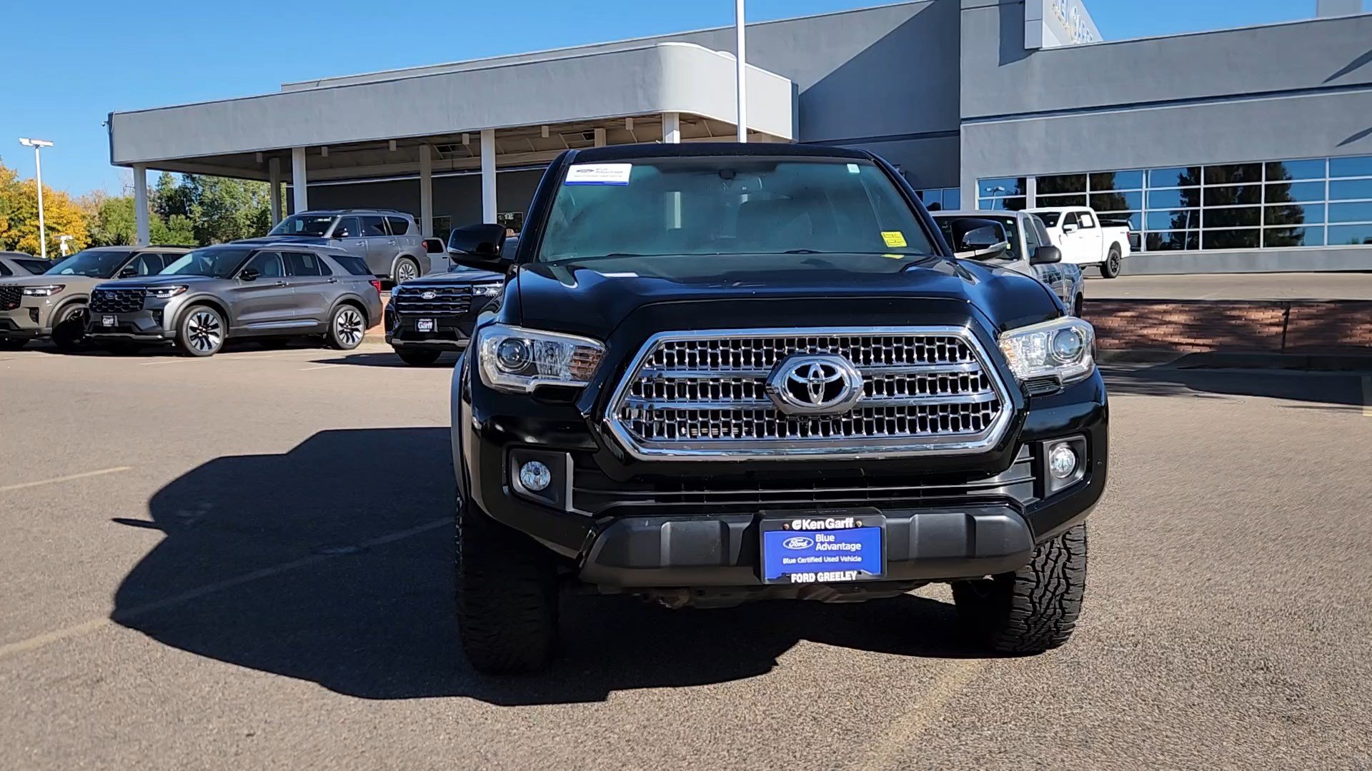 Used 2016 Toyota Tacoma TRD Off-Road w/ Towing Package AWD/4WD image 6
