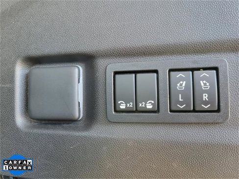 Used 2021 Chevrolet Suburban High Country image 8