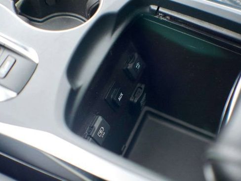 Used 2017 Acura MDX SH-AWD w/ Advance Package image 30