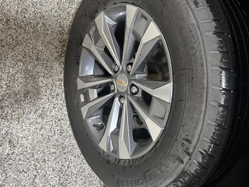 Used 2025 Chevrolet Equinox LT AWD/4WD image 26