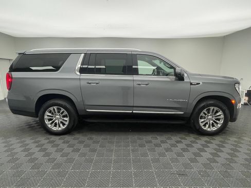 Used 2021 GMC Yukon XL SLT w/ SLT Premium Package AWD/4WD image 8