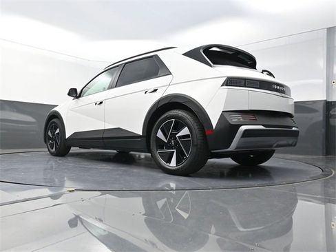 New 2025 Hyundai Ioniq 5 SEL image 33