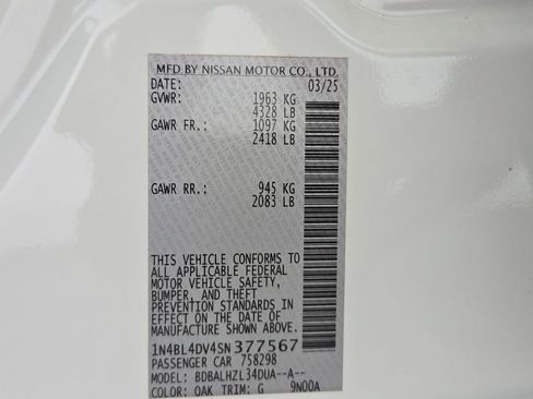 Used 2025 Nissan Altima 2.5 SV FWD image 38