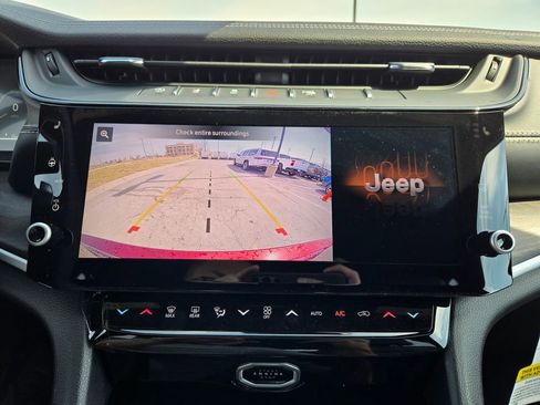 New 2026 Jeep Grand Cherokee Limited AWD/4WD image 22