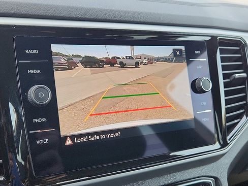 Used 2023 Volkswagen Atlas Cross Sport SEL Premium R-Line image 7