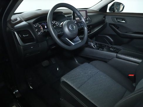 Used 2021 Nissan Rogue SV image 17