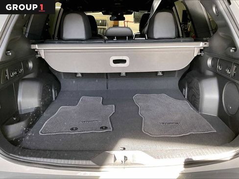 Used 2025 Subaru Forester Limited image 33