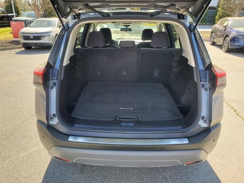 Certified 2023 Nissan Rogue SV image 11