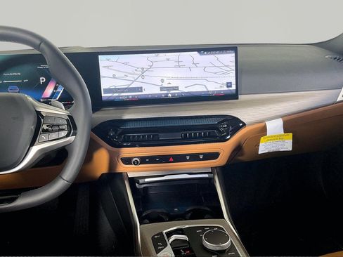 Certified 2025 BMW 330i xDrive Sedan image 11