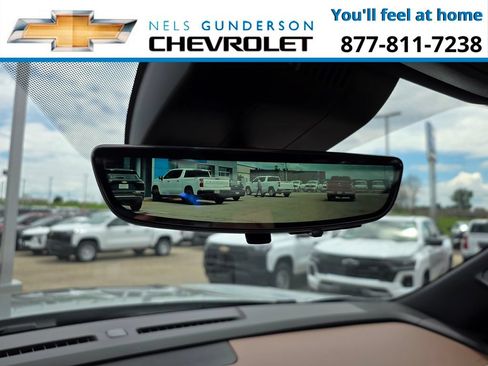 New 2026 Chevrolet Suburban High Country AWD/4WD image 34