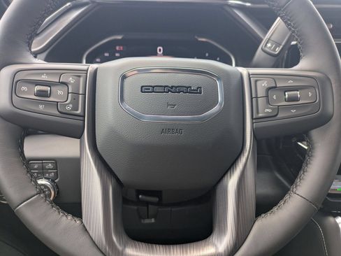 New 2026 GMC Sierra 3500 Denali Ultimate AWD/4WD image 11