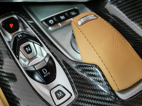 Used 2025 Chevrolet Corvette Z06 RWD image 14