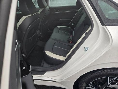 New 2026 Kia K5 GT-Line image 19