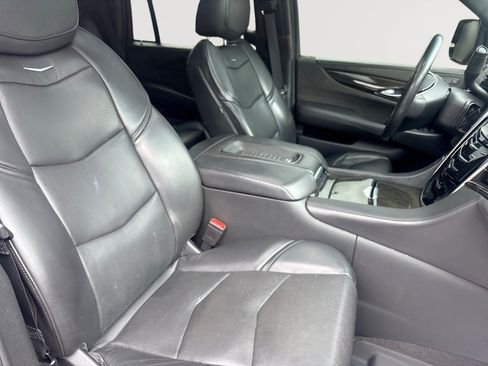 Used 2020 Cadillac Escalade Platinum AWD/4WD image 28