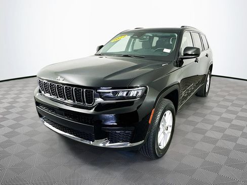 Certified 2022 Jeep Grand Cherokee L Laredo w/ Luxury Tech Group I AWD/4WD image 6