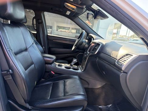 Used 2018 Jeep Grand Cherokee High Altitude AWD/4WD image 32