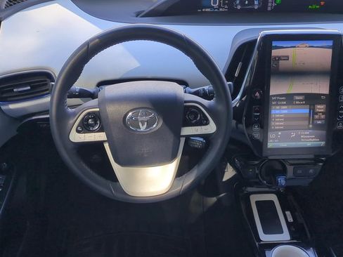 Used 2018 Toyota Prius Four Touring w/ Appearance Package image 14