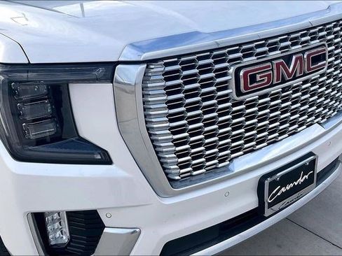 Used 2021 GMC Yukon Denali image 34