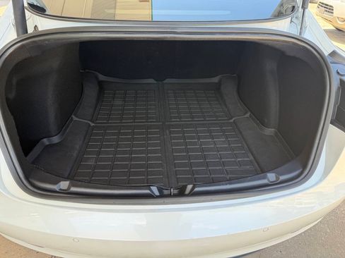 Used 2022 Tesla Model 3 Standard Range RWD image 15