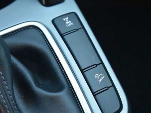 Used 2024 Kia Seltos LX image 27