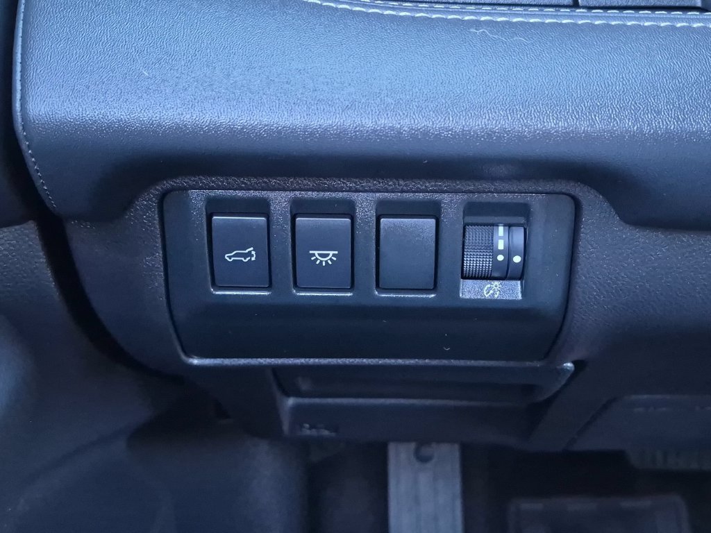 Used 2023 Subaru Ascent Touring AWD/4WD image 18