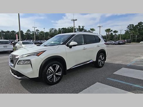 Used 2023 Nissan Rogue SL w/ SL Premium Package FWD image 24