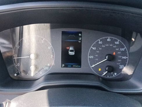 Used 2024 Toyota Corolla LE FWD image 20