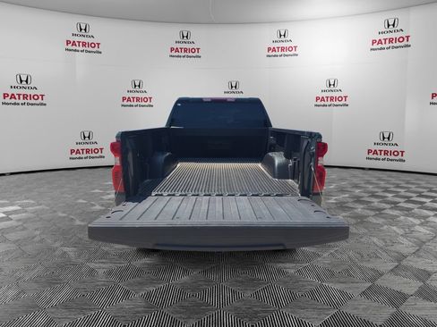 Used 2025 Chevrolet Silverado 1500 LT AWD/4WD image 17
