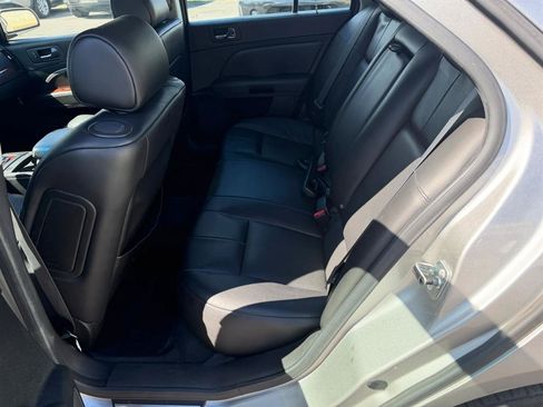 Used 2007 Cadillac STS w/ Preferred Equipment Group RWD image 24