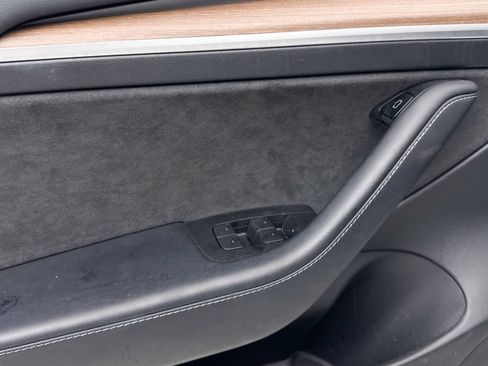 Used 2023 Tesla Model 3 Standard Range RWD image 31