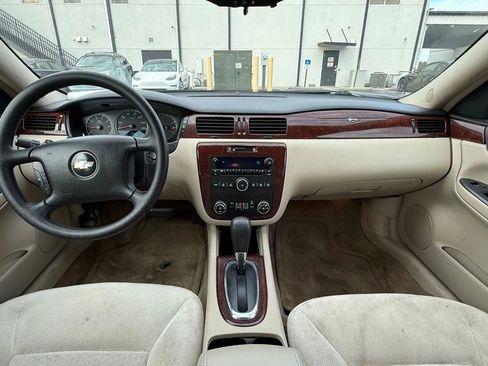 Used 2009 Chevrolet Impala LT image 3