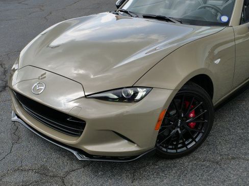 Used 2024 MAZDA MX-5 Miata RF Club w/ Weather Package RWD image 50