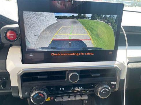 Used 2024 Toyota Tacoma TRD Sport w/ TRD Sport Upgrade Package AWD/4WD image 10
